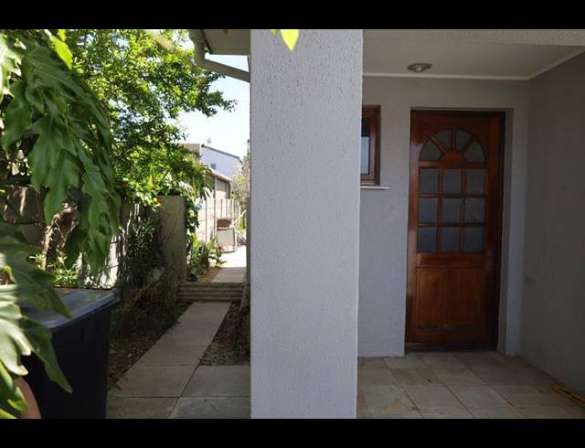 3 BEDROOM HOUSE FOR SALE IN EERSTERIVIER INDUSTRIA
